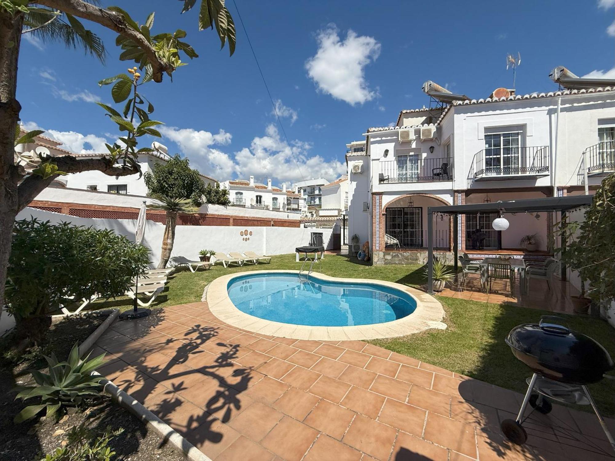Nerja Paradise Rentals - Villa Victoria Bagian luar foto